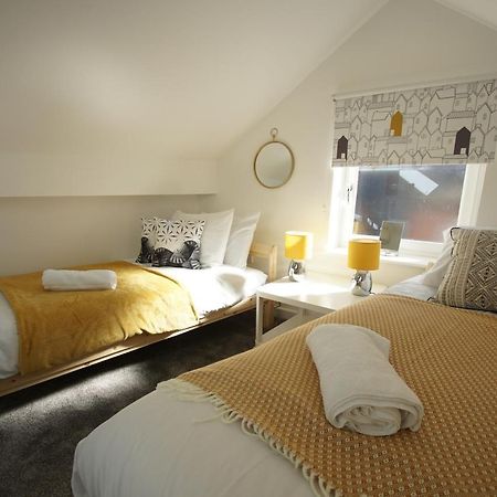 Loft Style Apartment For 4, 1 Broadhurst Court, Close To Town, Station & Hospital Стокпорт Екстер'єр фото